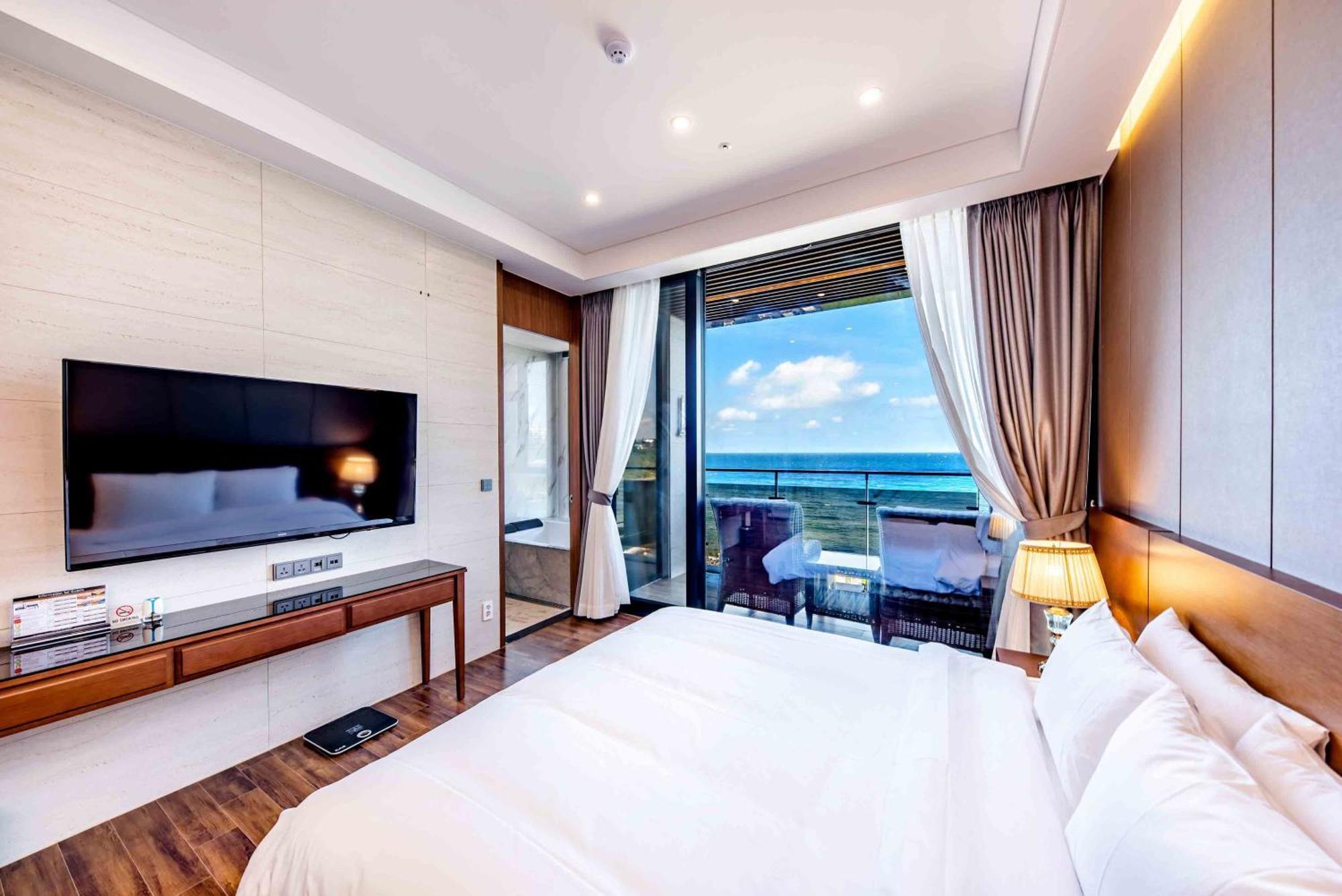 Dyne Oceano Hotel Jeju Eksteriør bilde